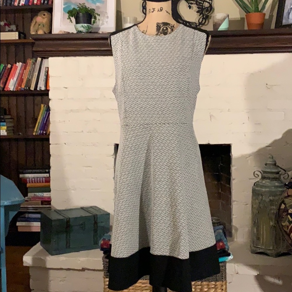 XL black and white midi dress